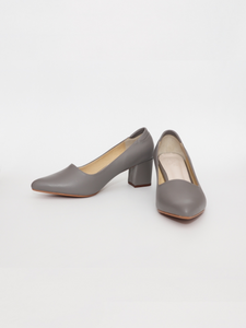 [Online Exclusive] Pointed Block Heel Pumps